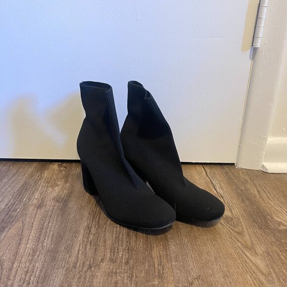 Ankle Boots Sock-Like Fit with Heel - Picture 1 of 2
